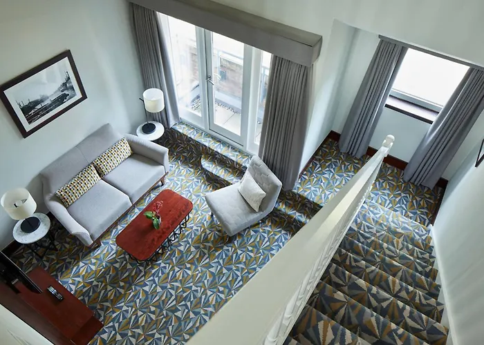One-Bedroom King Suite